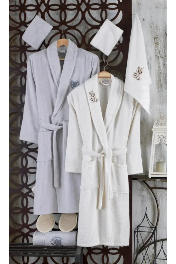 10 Piece Embroidered Bathrobe Set.