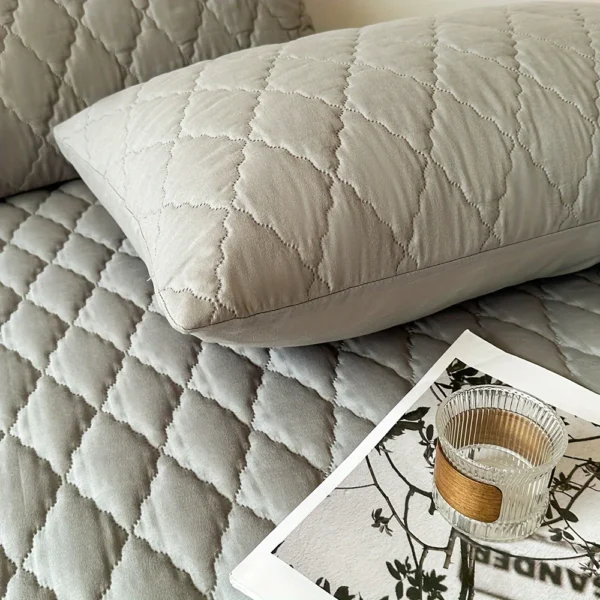 kf-S4b9dcc07be894ca2a8b68083f414888cp-3pcs-Waterproof-Bed-Sheet-Set-1-Fitted-Sheet-2-Pillowcases-Without-Core-Breathable-Soft-Thickened-Mattress Waterproof Breathable Soft Thickened Mattress Protector Bed Sheet Set